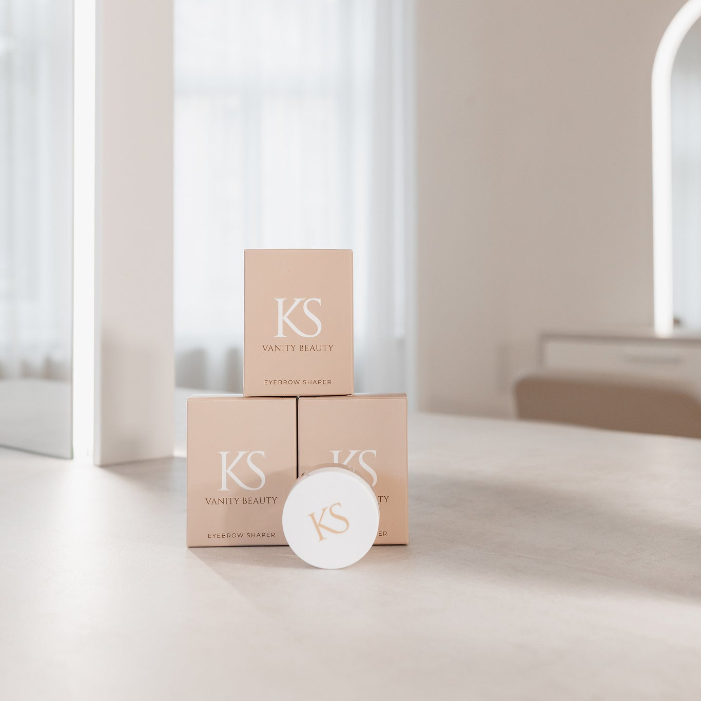 Katharina Stix Eyebrow Shaper