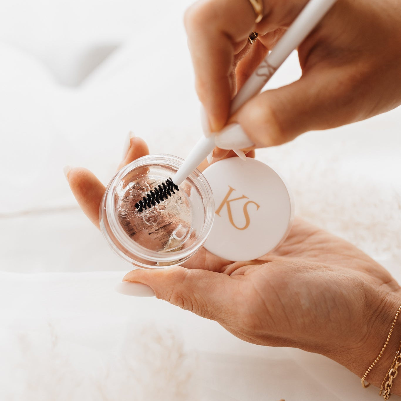 Katharina Stix Eyebrow Shaper